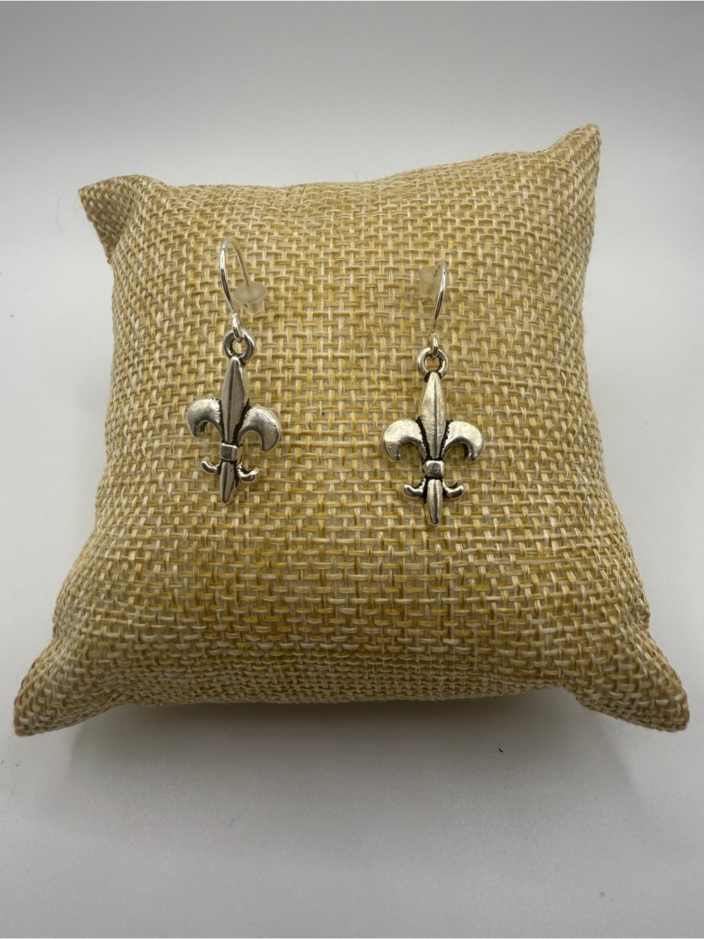 Silver Fleur-de-Lis Drop Earrings - Unbranded